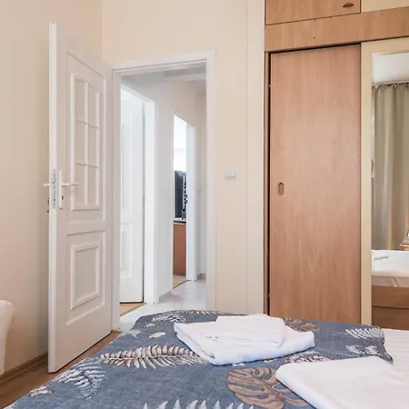 Appartement Aristocratic To The Sea Garden *